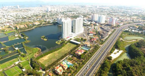 Dùng tiền mặt trên 300 triệu mua bán bất động sản phải báo cáo để chống rửa tiền