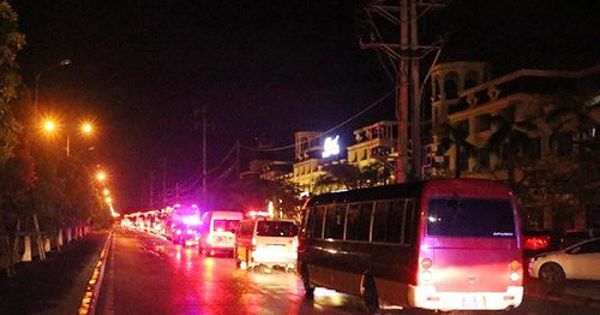 Bàn giao 380 người Trung Quốc trong đường dây đánh bạc 10.000 tỷ về nước