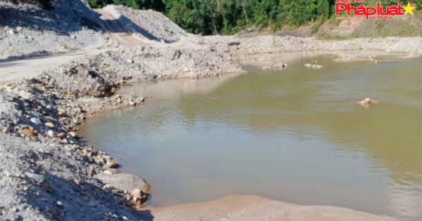 Huế: Núp bóng thuỷ điện, doanh nghiệp khai thác cát lậu