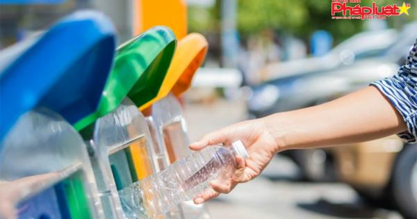 Quảng Ninh: Ngừng sử dụng đồ nhựa để phục vụ khách trên vịnh Hạ Long