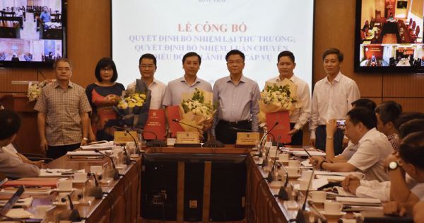 Bộ Tư pháp trao Quyết định điều động, bổ nhiệm lãnh đạo cấp Vụ