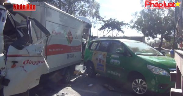 Xe khách, taxi và xe tải gây ra hơn 45% số vụ tai nạn nghiêm trọng