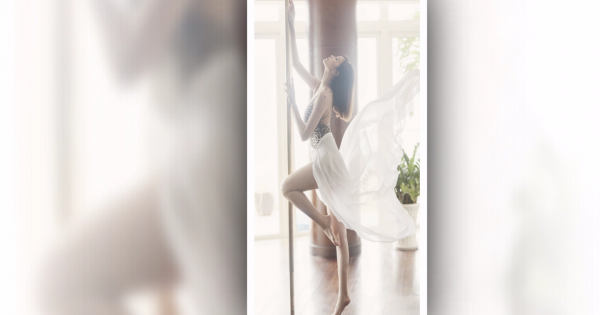 Phương Mai bụng bầu vẫn múa cột sexy