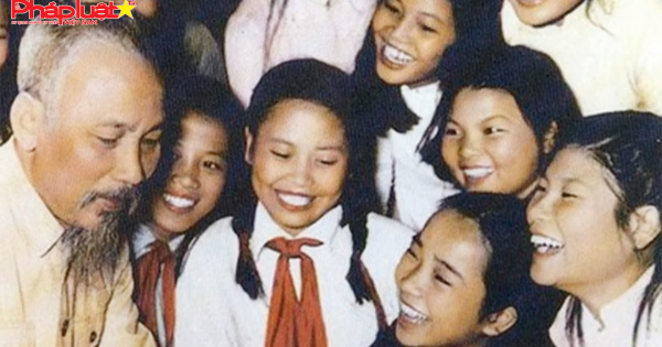 Di chúc của Chủ tịch Hồ Chí Minh định hướng sự nghiệp đào tạo, bồi dưỡng thế hệ trẻ vừa “hồng”, vừa “chuyên” hiện nay