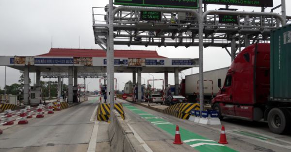 Bộ GTVT báo cáo Thủ tướng việc VEC chậm triển khai thu phí không dừng