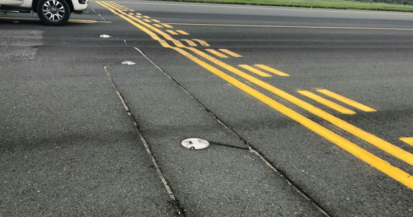 Thủ tướng yêu cầu báo cáo về hư hỏng đường băng Nội Bài