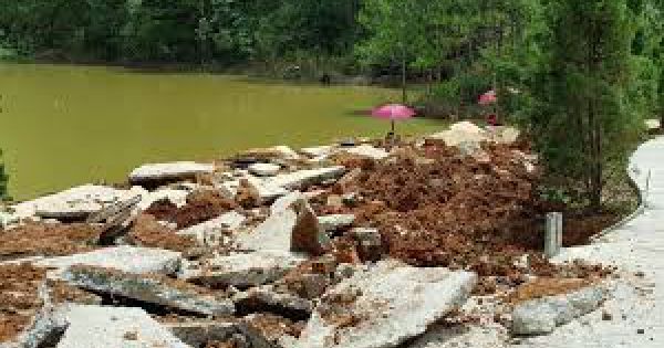 Hồ Tuyền Lâm, Đà Lạt bị “băm nát, tỉnh chưa có hướng xử lý