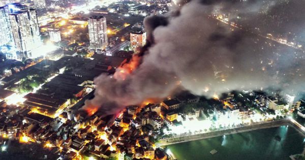 Người dân quanh kho Rạng Đông được khám sức khoẻ miễn phí