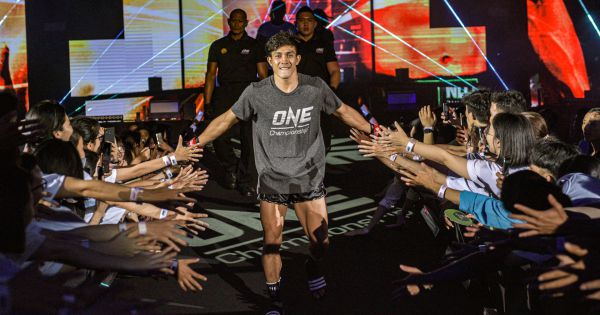 Duy Nhất hạ knock-out đối thủ Malaysia ngày ra mắt ONE Championship