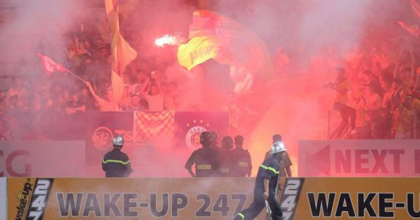 Chủ tịch TP Hà Nội chỉ đạo xử lý nghiêm vụ pháo sáng tại sân Hàng Đẫy