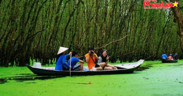 Ba lộ trình quen thuộc vào mùa nước nổi