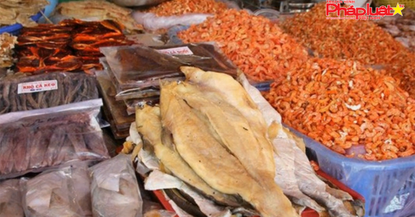 Cẩn trọng khi mua thủy hải sản khô