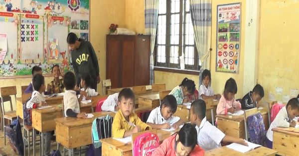 Quảng Trị: Nghiêm cấm lợi dụng danh nghĩa đại diện cha mẹ học sinh thu các khoản ngoài quy định