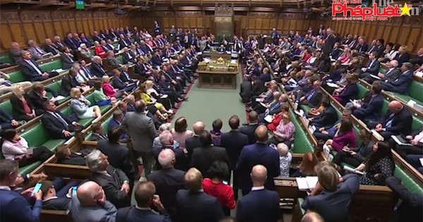 Chính phủ Anh xem xét khởi kiện đạo luật trì hoãn Brexit