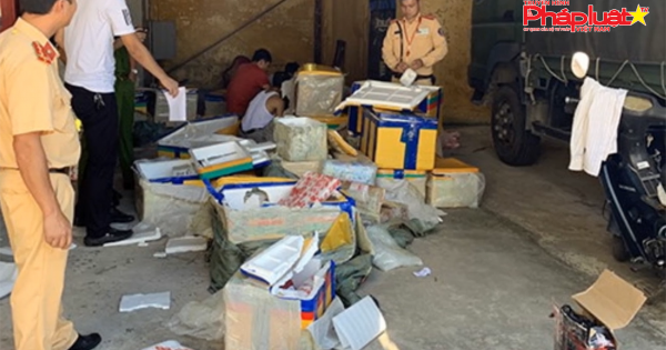 CSGT bắt xe chở hơn 3.000 điện thoại di động và máy tính xách tay