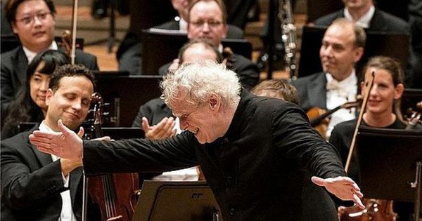Nhạc trưởng hàng đầu thế giới Simon Rattle chỉ huy “Vietnam Airlines Classic - Hanoi Concert 2019”