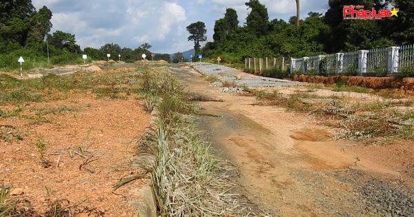 Kon Tum: Lạ đời làm đường theo kiểu “voi – chuột”