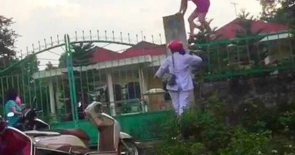 Cán bộ trung tâm nhân đạo ăn chặn hàng từ thiện: Giám đốc nói là sự việc 'bộc phát'