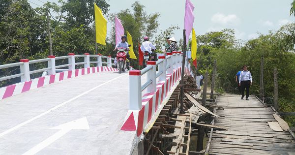 Cần Thơ: Người dân vùng sông nước vui mừng có nhiều cầu Hy Vọng
