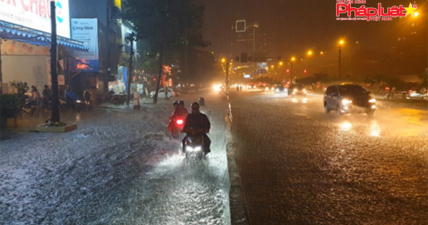 Đỉnh triều ở TP.HCM cao nhất năm, nhiều khu vực có thể ngập nặng