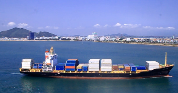 Không nhấn chìm 300.000m3 vật chất nạo vét Cảng Quy Nhơn xuống biển để bảo vệ môi trường