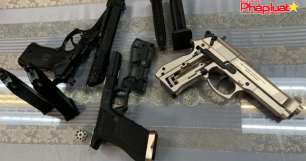 Liên tiếp phát hiện khách đi máy bay mang theo súng