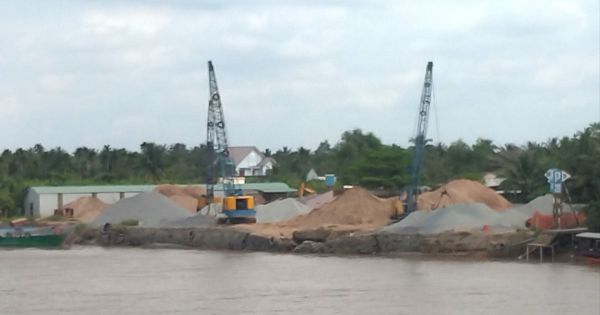 Sóc Trăng: Xử phạt công ty khai thác cát không có giấy phép