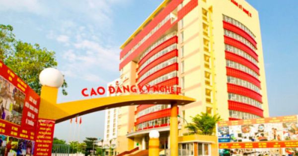 Trường CĐ Kỹ nghệ II tuyển sinh sai quy định, sinh viên là người ngậm trái đắng