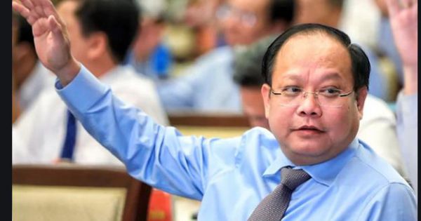 Cử tri TP.HCM đề nghị cho ông Tất Thành Cang thôi nhiệm vụ đại biểu HĐND