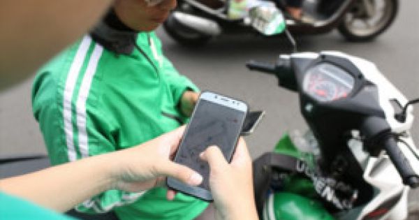 Mỗi cuốc xe, Grab, GoViet, Be đang ‘đốt’ từ 1-2,5 USD?