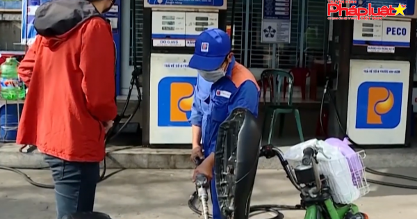 Ngày 16/10, giá xăng dầu đồng loạt giảm