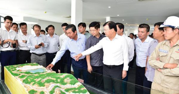 Dự án điện mặt trời, gió Ninh Thuận có thể thiệt hại gần 480 tỷ đồng do quá tải lưới