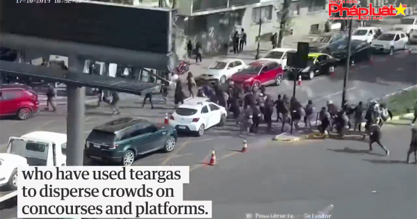 Tổng thống Chile ban bố tình trạng khẩn cấp tại thủ đô Santiago