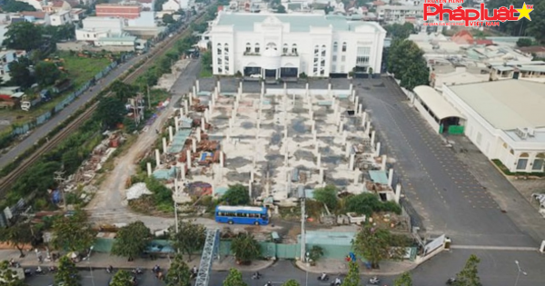 Thuê đất công để xây dựng khu thương mại dịch vụ không phép