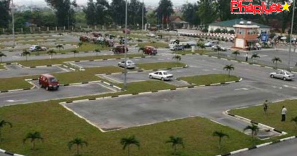 Từ 12-2019 sẽ có thiết bị theo dõi thời gian học lái xe