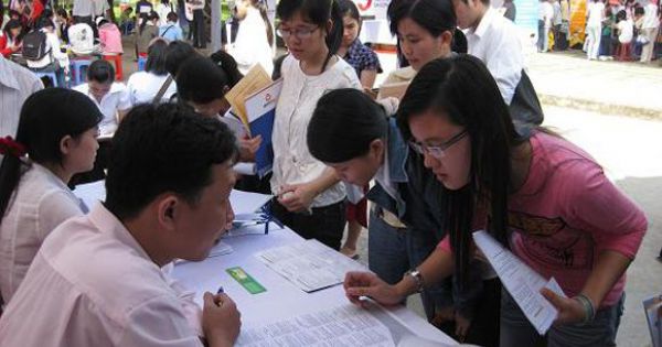 Đề xuất không ký hợp đồng không xác định thời hạn đối với viên chức tuyển dụng mới