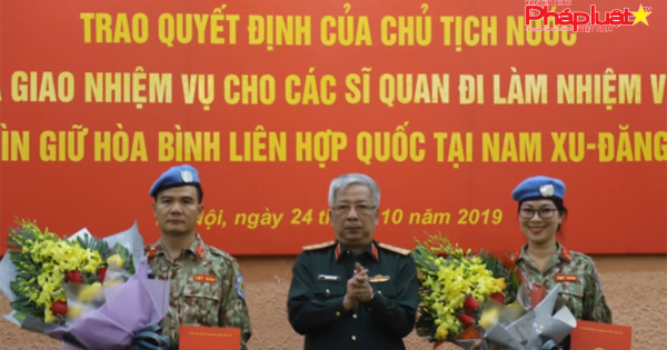 Hai sĩ quan làm quan sát viên quân sự ở Nam Sudan