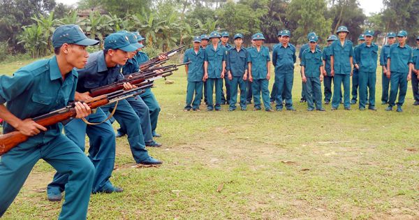 Học sinh phổ thông được tạm hoãn thực hiện nghĩa vụ dân quân tự vệ