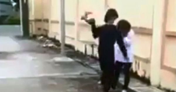 Thanh Hóa: Điều tra vụ nữ sinh bị đánh bằng mũ bảo hiểm