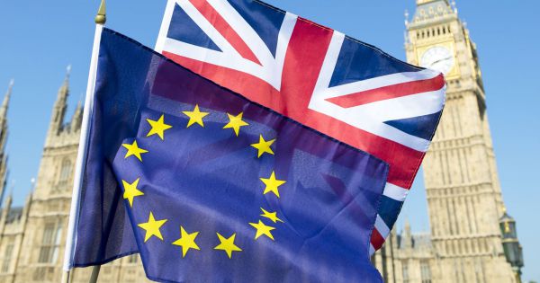 EU nhất trí gia hạn Brexit thêm 3 tháng