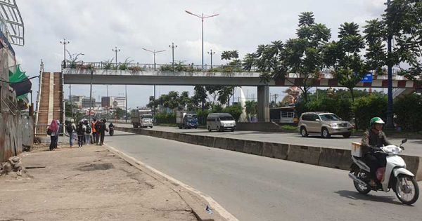 Khởi tố hai người của băng móc túi Suối Tiên