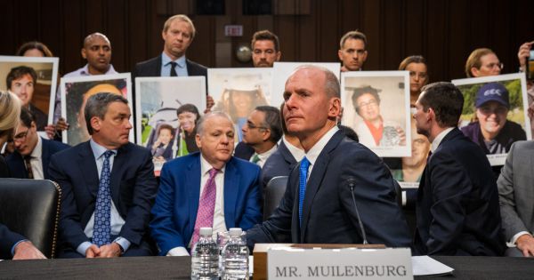 CEO Boeing bị chỉ trích dữ dội trong phiên điều trần tại Thượng viện Mỹ