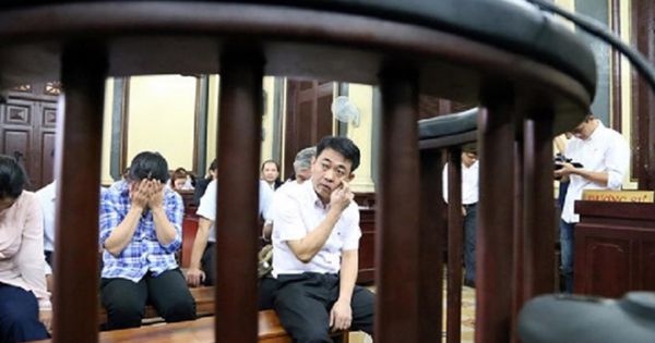 Nguyên Tổng giám đốc VN Pharma Nguyễn Minh Hùng tiếp tục bị khởi tố tội buôn thuốc giả