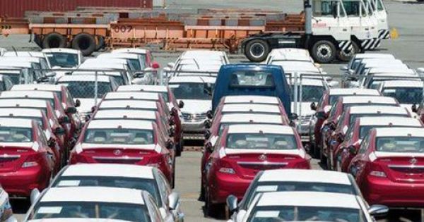 Từ hôm nay, cấp phép nhập khẩu ô tô qua mạng