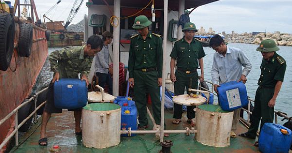 Bắt giữ tàu chở 3.000 lít dầu DO không rõ nguồn gốc