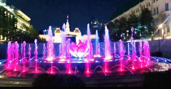 Khánh thành đài phun nước hơn 20 tỷ tại phố đi bộ Nguyễn Huệ