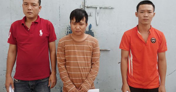 Bắt nhóm đối tượng làm và lưu hành tiền giả