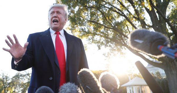 Tổng thống Trump muốn thu 100 tỷ USD thuế nhập khẩu từ Trung Quốc