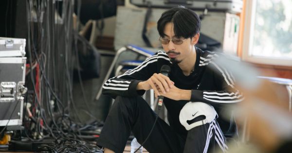 Đen Vâu luyện tập cho liveshow đầu tay cùng ban nhạc