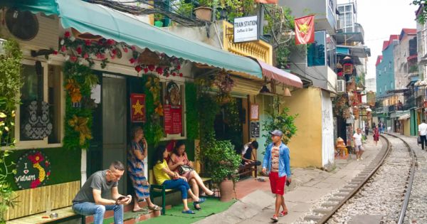 Phó Thủ tướng giao xem xét kiến nghị của người dân xóm “cà phê đường tàu”